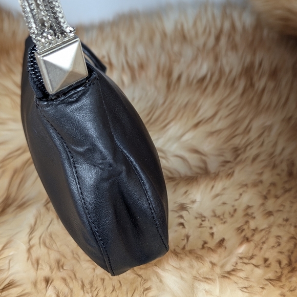 Gianni Versace Chains Shoulder Bag - Picture 3 of 13